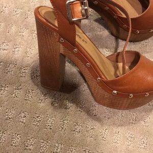 Chunky Bo-Ho Chic plateform  heels
